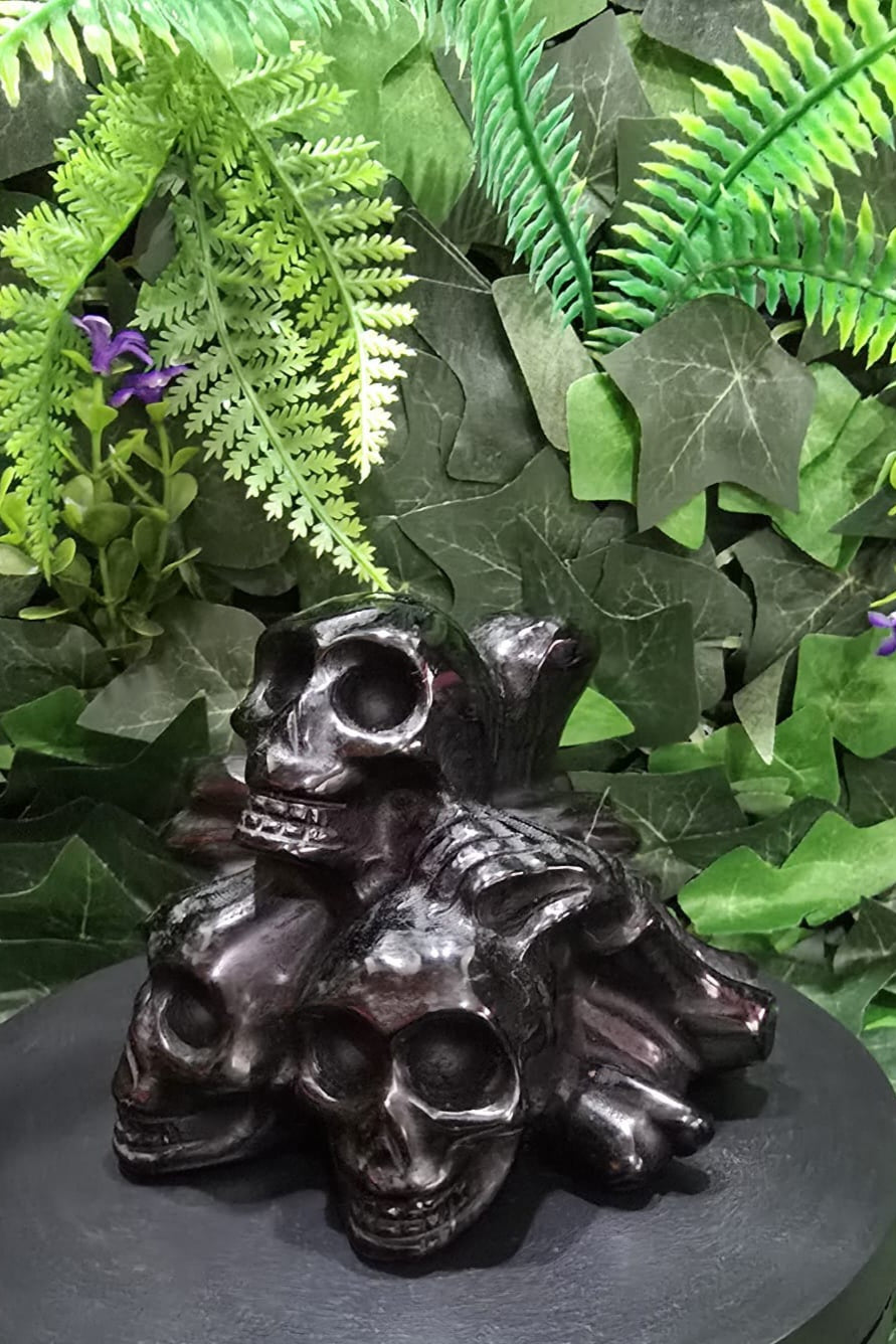 Black obsidian Skull Mountain