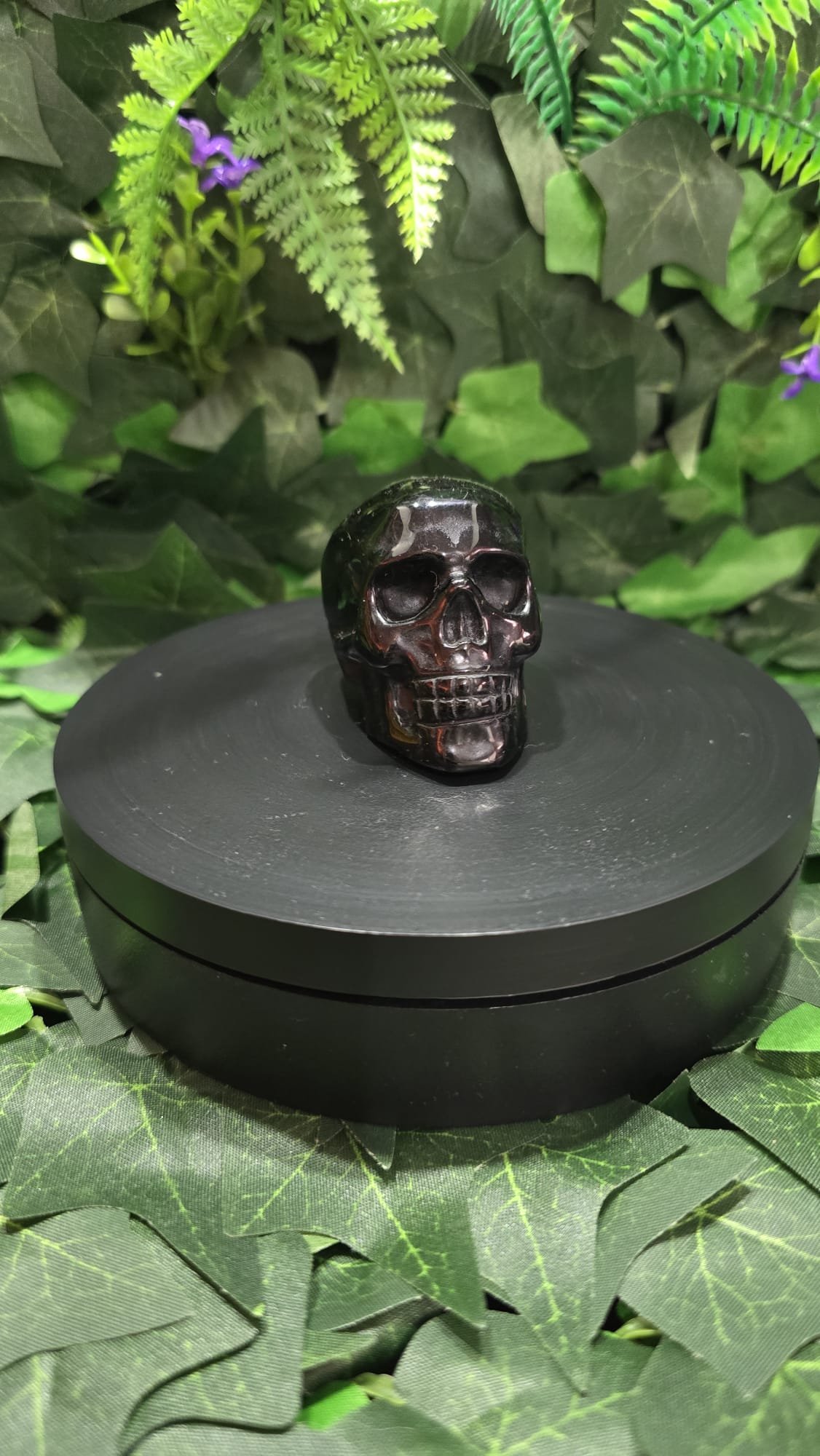 Black obsidian skull