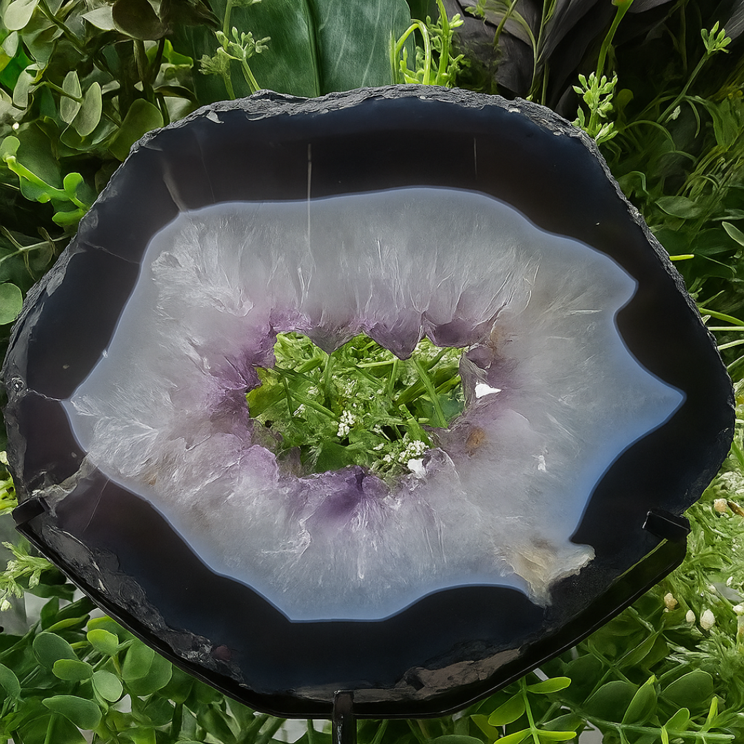 Showstopping Amethyst Portal