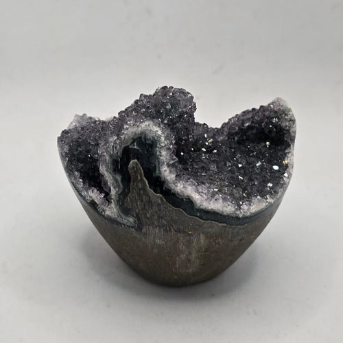 Amethyst Cupcake specimen